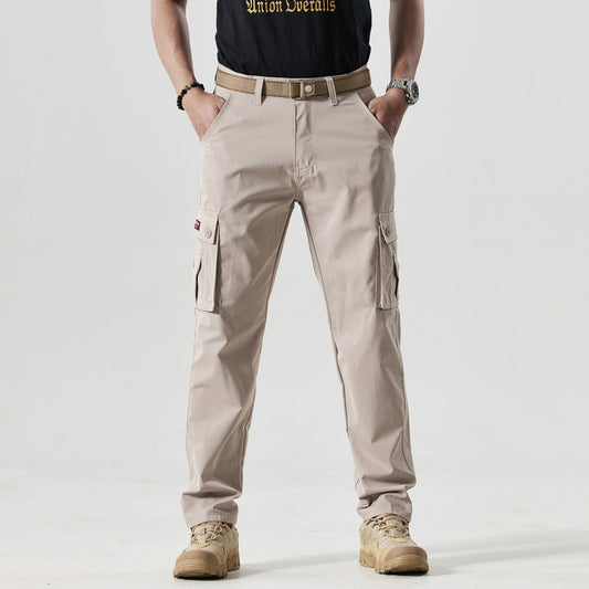 Herrenhose in gerader Passform mit Taschen