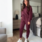 Zweiteiliges Set aus lässigem Damen-Oberteil mit Rundhalsausschnitt und Hose
