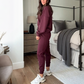Zweiteiliges Set aus lässigem Damen-Oberteil mit Rundhalsausschnitt und Hose