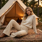 Damenhose mit hoher Taille und ausgestelltem Bein sowie Spitzenbund