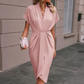 Elegantes Damenkleid mit V-Ausschnitt und Rüschen