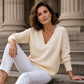Aktueller Trend⭐👚 Strickpullover mit gewelltem V-Ausschnitt – feminine Details und weiche Textur für einen lässigen Look bei kühlem Wetter