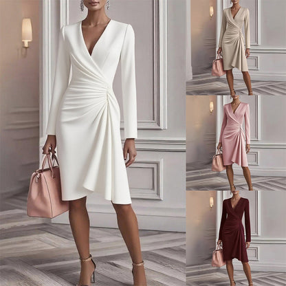 Damenmode: Einfarbiges Langarmkleid