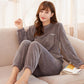 Lockeres, warmes Pyjama-Set aus Korallenplüsch für Damen