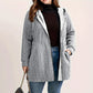 Jacke mit Kapuze in lockerer Passform und strukturiertem Gewebe